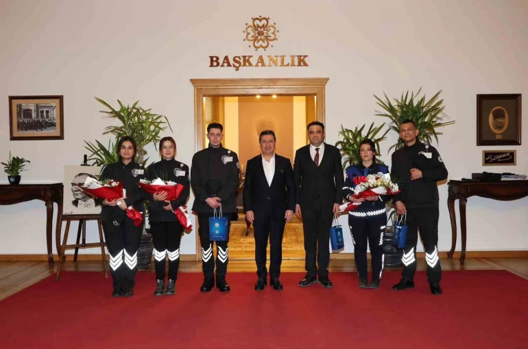 Uyuşturucuya geçit vermeyen ekibe Başkan Aras’tan ödül 