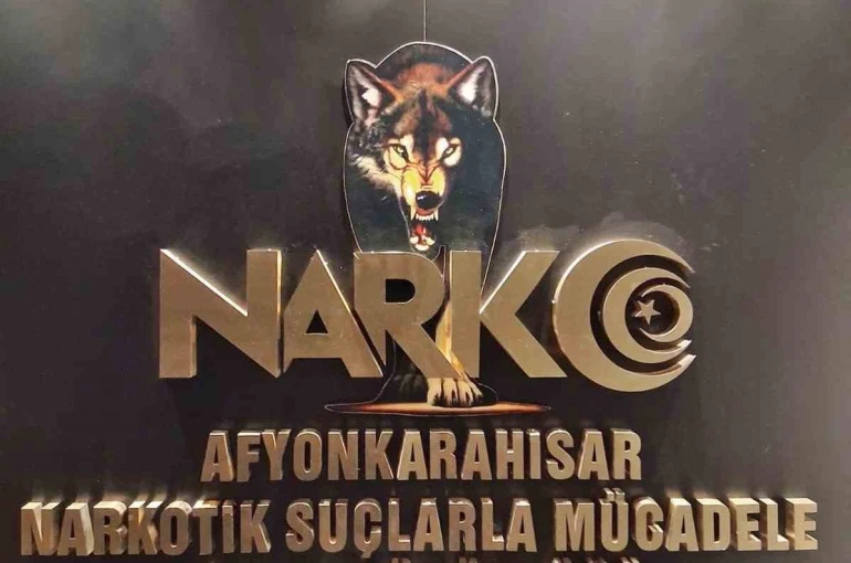 Uyuşturucuyla yakalanan 3 kişi gözaltına alındı 