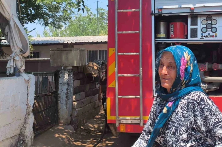 Uzaklaştırma kararını duyan yaşlı adam evi yakmaya çalıştı, karısı 10’uncu kez şikayetçi oldu
