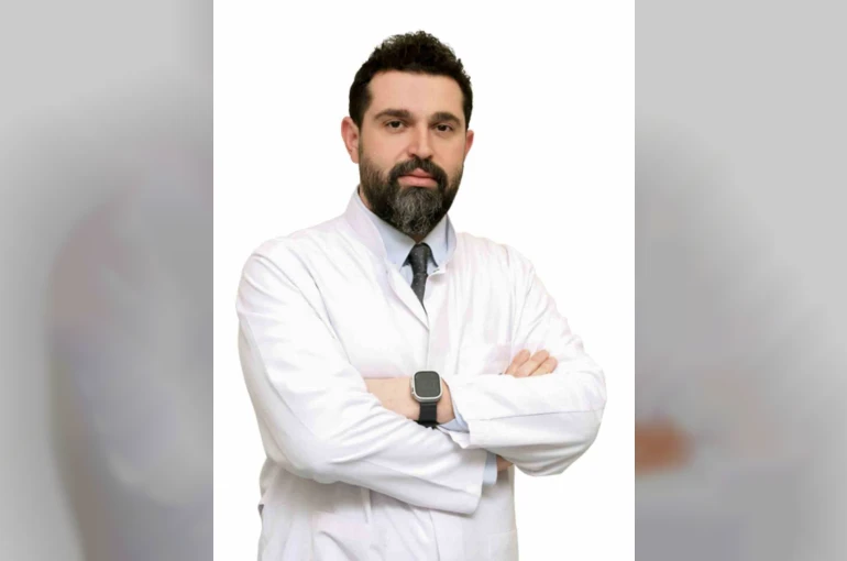 Uzmanı uyardı: "Uzun süre klavye ve mouse ile çalışanlarda görülüyor" 