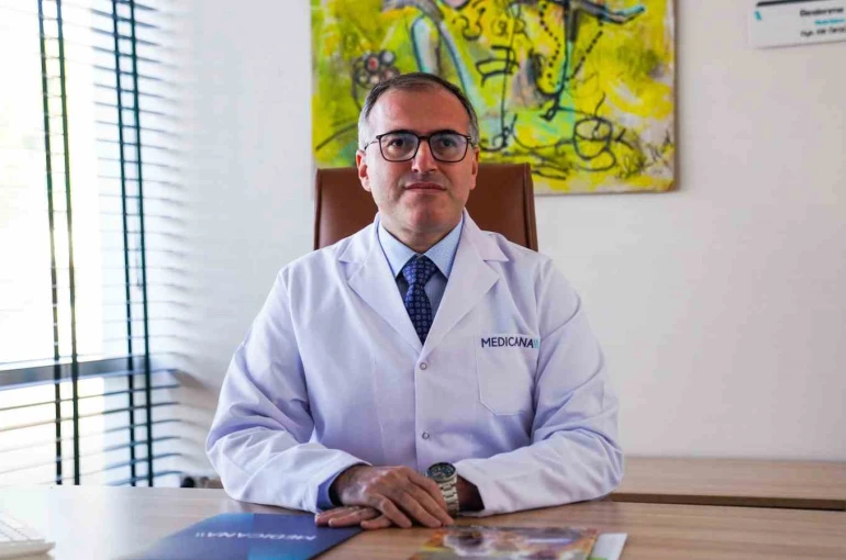 Uzmanından kritik uyarı: "Haftada bir kredi kartı ağırlığında plastik yutuyoruz ve mikroplastik maruziyeti çocuk sahibi olma hayallerini kırıyor" 