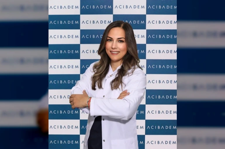 Uzmanından uyarı: "Yazın en büyük hata su yerine çay ve kahve içmek"
