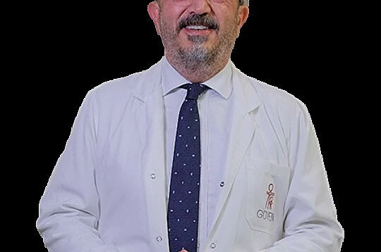 Uzmanından uyarı: "Yüksek ateş, şiddetli halsizlik, nefes darlığı gibi bulgular varsa ’geçer’ demeden hekime başvurulmalı" 