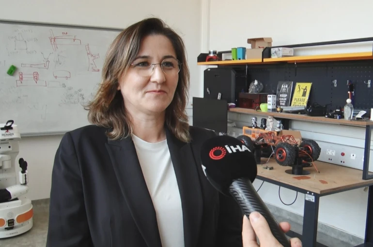 Uzmanlar uyardı: Yapay zeka hem teknolojik hem psikolojik risk taşıyor