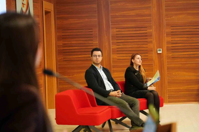 Uzmanlardan ekran bağımlılığında yapay zeka uyarısı