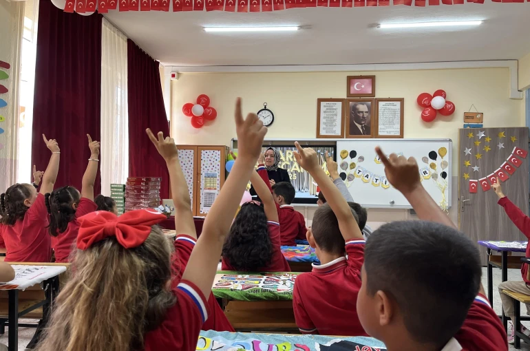 Uzmanlardan uyarı, "Çocuklar yaz tatilini ekran başında değil, hayatın içinde geçirmeli"