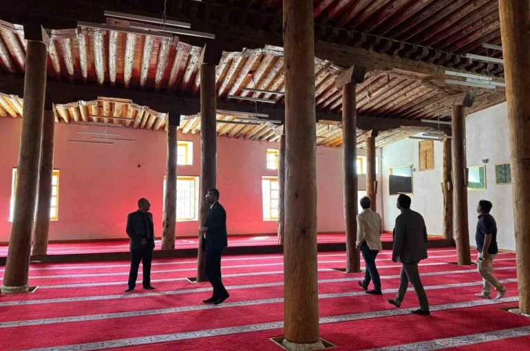 Vakıf eserleri yerinde incelendi