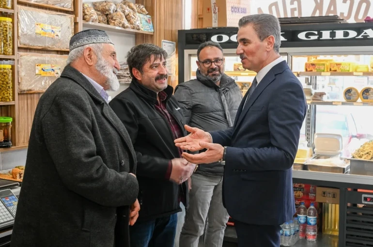 Vali Abuş esnafı dinledi 