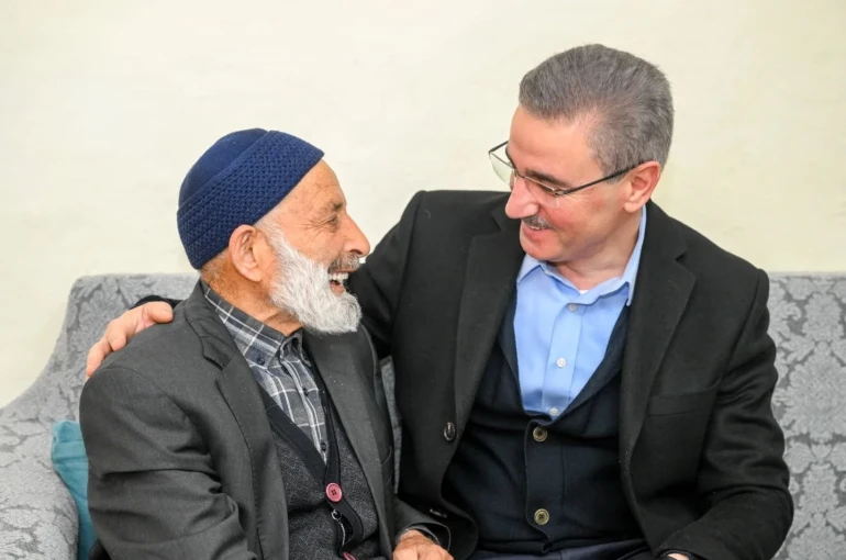 Vali Aydın Baruş ve eşinden vefa ziyaretleri 