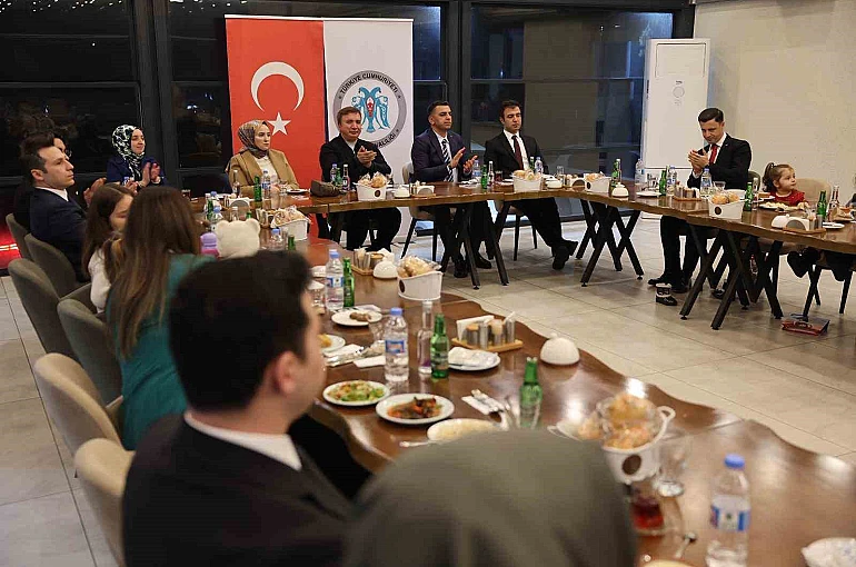 Vali Aydoğdu: "Erzincan’ımızın huzuru, güveni ve kalkınması için el birliğiyle çalışmaya devam edeceğiz" 