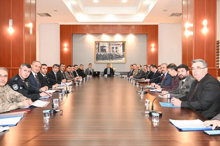 Vali Çiftçi başkanlığında ‘Palandöken’ zirvesi 