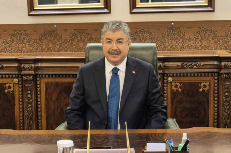 Vali Dr. Erdinç Yılmaz’ın ilk mesajı Eskişehir’e hizmet oldu 