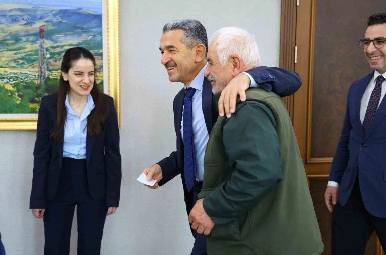 Vali Ekici hem makamda dinledi hem sahada esnafın nabzını tuttu