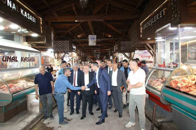 Vali Hatipoğlu ve Başkan Şerifoğulları, esnaflarla bir araya geldi