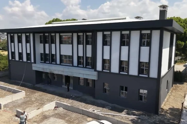 Vali Masatlı, Dörtyol sosyal hizmet merkezi inşaatını inceledi