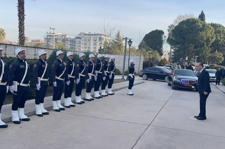Vali Serdengeçti Osmaniye’de görevine başladı 