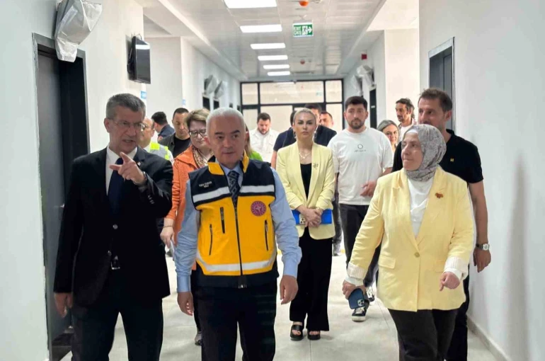 Vali Turan, Babaeski’deki sağlık yatırımlarını yerinde inceledi 