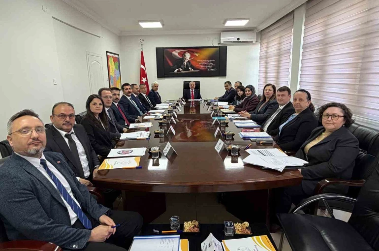 Vali Turan: "Sosyal devlet anlayışının en önemli unsurlarından biri ihtiyaç sahibi vatandaşlara zamanında ulaştırılan mekanizmalardır" 