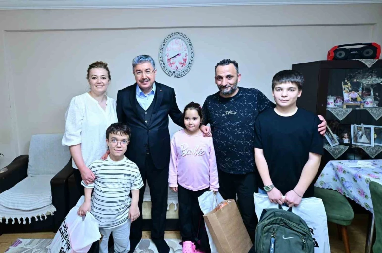 Vali Yılmaz’ın hane ziyaretleri sürüyor 