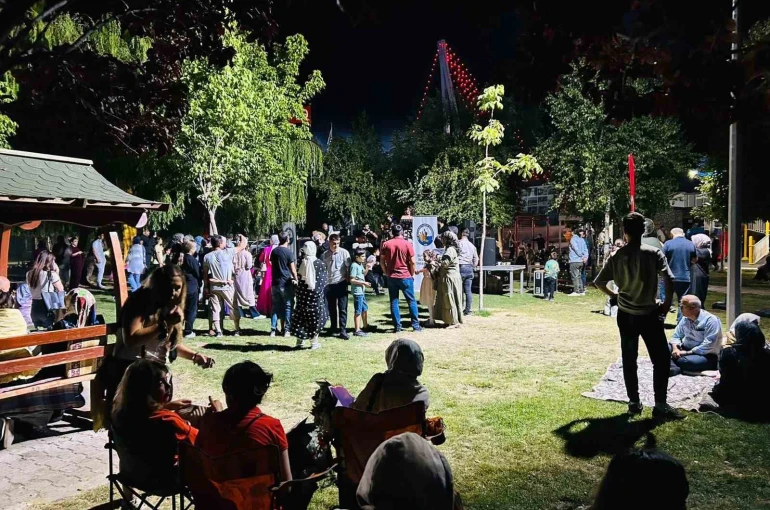 Van Büyükşehir Belediyesinin yaz konserleri binlerce sanatseveri buluşturdu