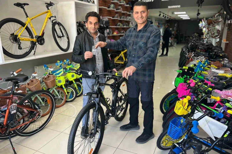 Van’da bahar mevsimi bisiklet sektörünü hareketlendirdi 