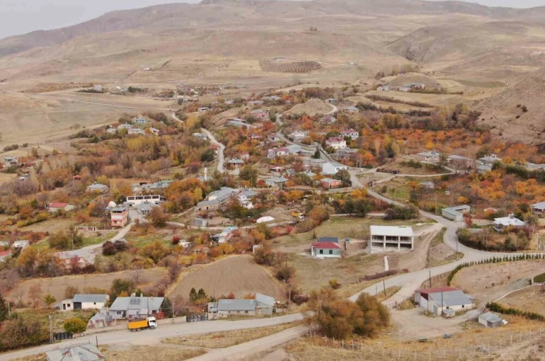 Van’da kartpostallık sonbahar manzaraları 