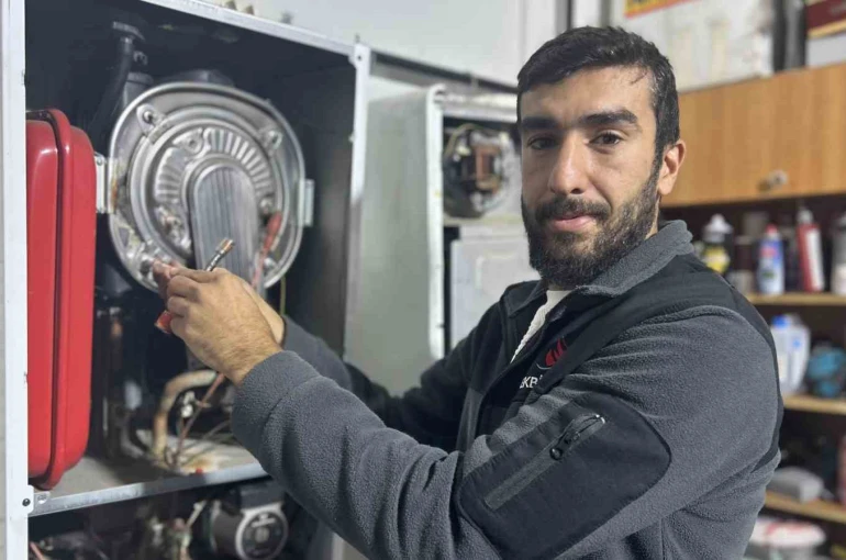 Van’da kombi ustası uyardı: "Bakımı son ana bırakmayın"