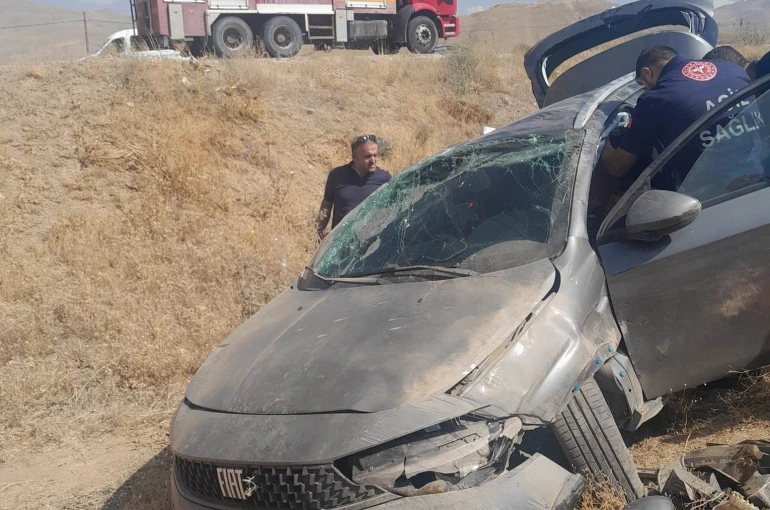 Van’da trafik kazası: 3 yaralı 