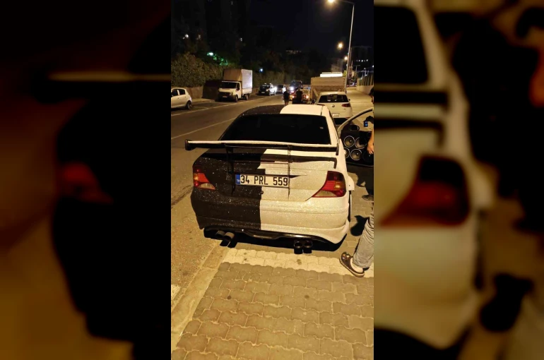 Vatandaşın ihbarı sonuç verdi: Gürültü yapan araç trafikten men edildi 