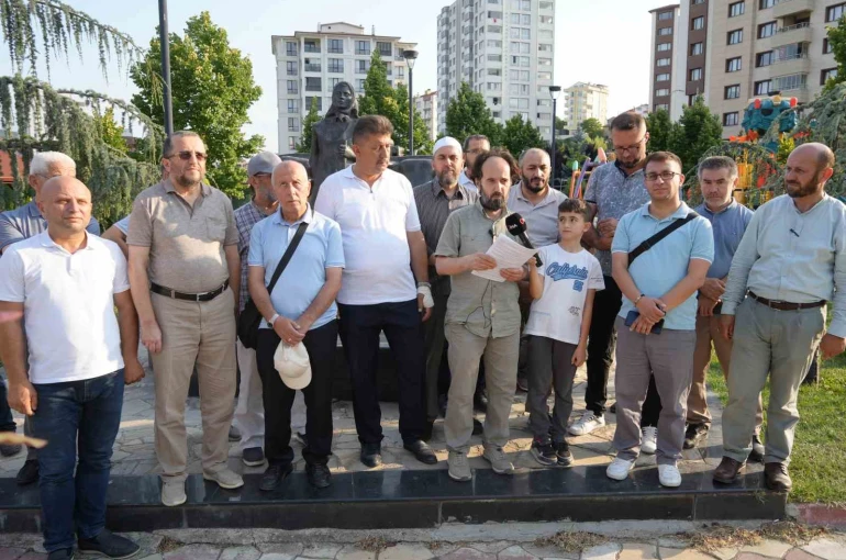 Vatandaşlardan, parklarda ve sokaklarda uygunsuz hareketlerde bulunanlara tepki 