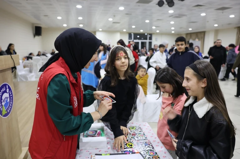 Vezirköprü’de yetim çocuklar için iftar programı 