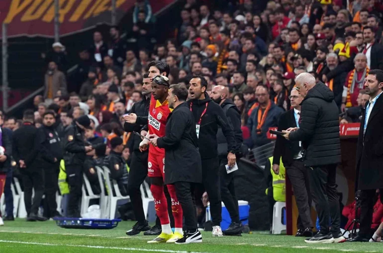 Victor Osimhen 35 gün sonra sahada 