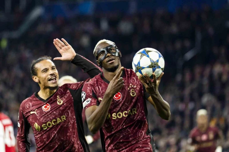 Victor Osimhen, UEFA Şampiyonlar Ligi’nde gol krallığına yükseldi 