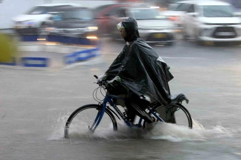 Vietnam’ı vuran Bualoi Tayfunu’nda can kaybı 19’a yükseldi 