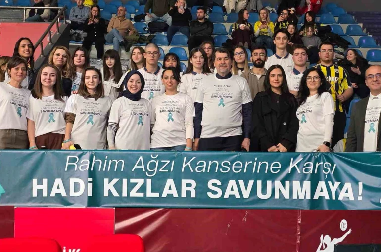 Voleybol maçında anlamlı çağrı: Rahim ağzı kanserine karşı tribünler konuştu
