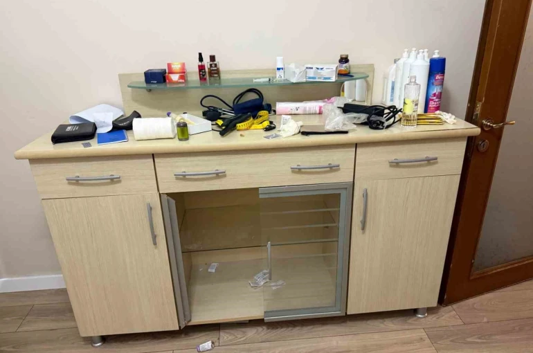 Yabancı uyruklu sahte doktor yakalandı: Evinden ultrason cihazı bile çıktı