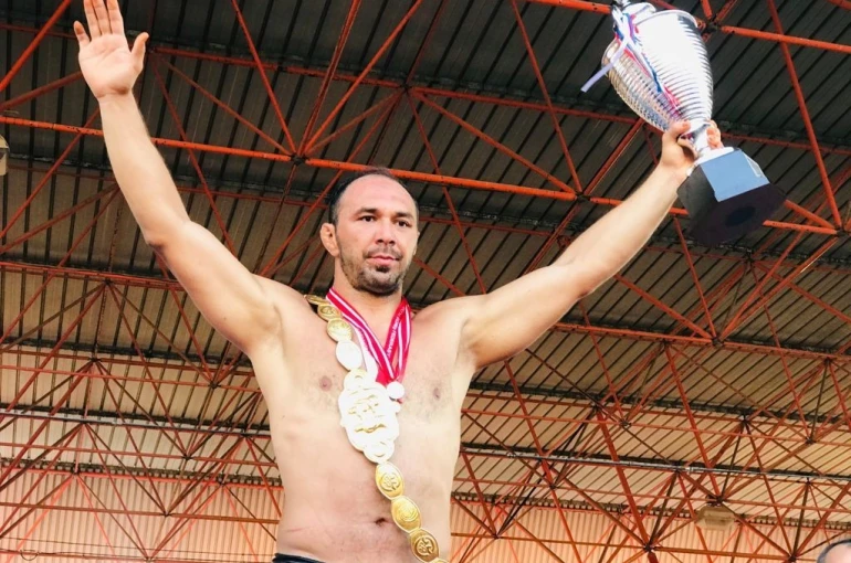 Yağlı Pehlivan Güreşlerinin efsane ismi Ali Gürbüz, Kepez Belediyesi’nde