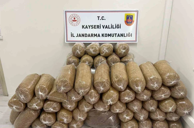 Yahyalı’da 285 kilo bandrolsüz tütün yakalandı 