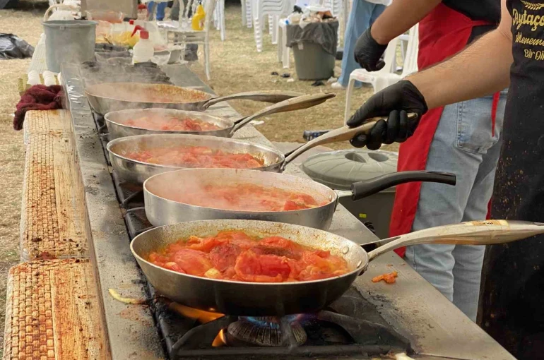 Yaklaşık 10 bin kişi Çakallı Menemen Festivali’nde buluştu