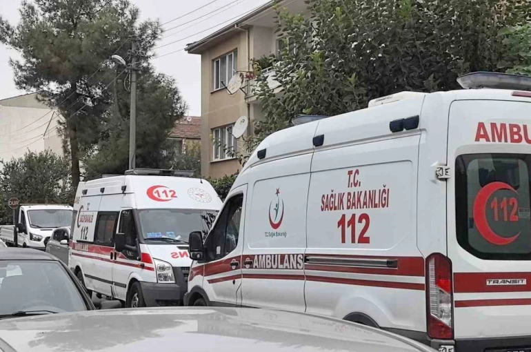 Yalnız yaşayan adam evinde ölü bulundu 