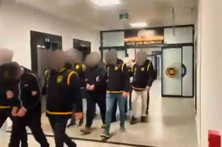 Yalova’da telefon dolandırıcısı 5 şüpheli tutuklandı 