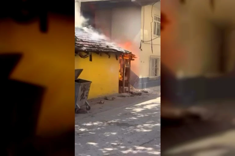 Yangına vatandaş müdahalesi kamerada