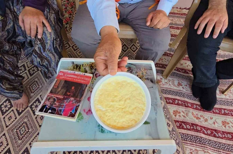 Yanık kokusu ve sert kıvamıyla Tavas yoğurdu damaklarda iz bırakıyor 