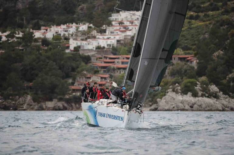 Yaşar’dan üçte üç şampiyonluk