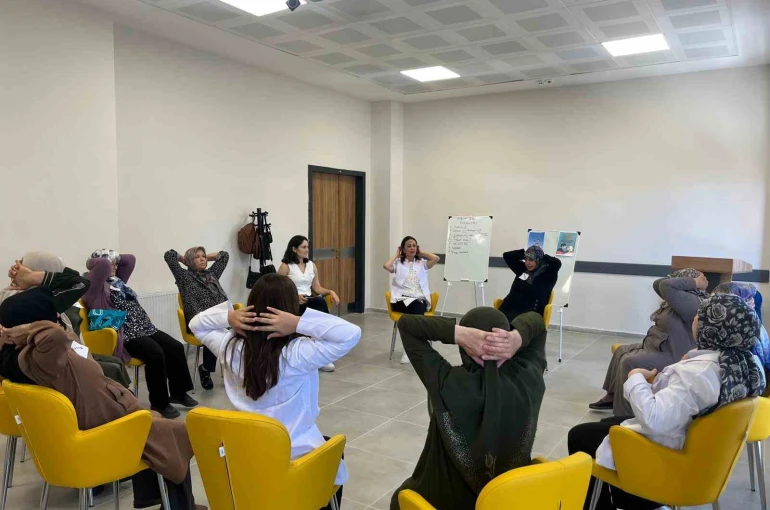 Yaşlıların için düzenlenen Geriatri Atölyeleri sürüyor