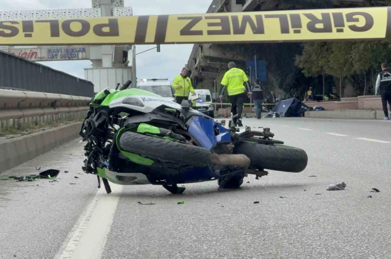 Yaya geçidinde motosikletin çarptığı kadın hayatını kaybetti