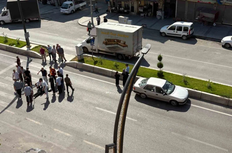 Yaya geçidinde otomobilin çarptığı yaşlı adam yaralandı