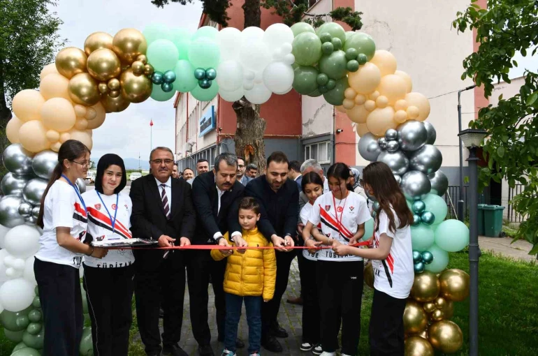 YBO’da bilim heyecanı: 16 proje görücüye çıktı 