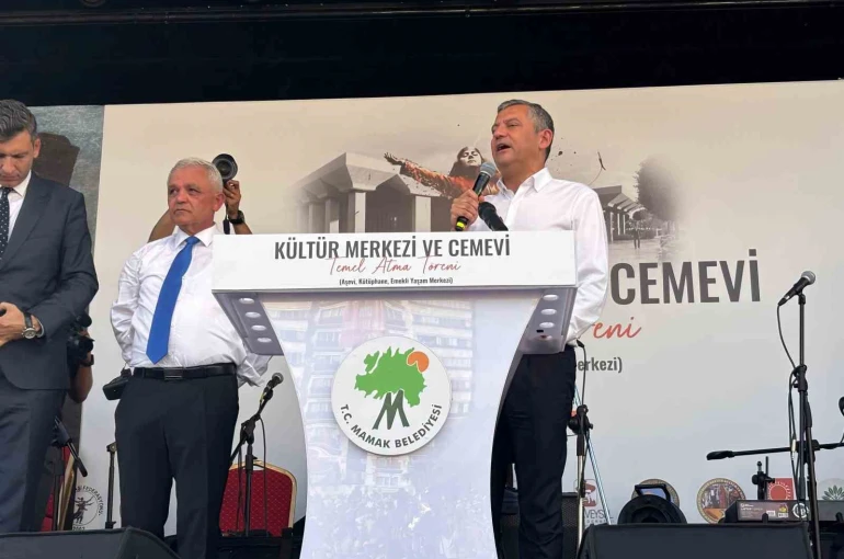 YENİ Parti Genel Başkanı Özel: "Birlikte yeni bir yola çıktık" 