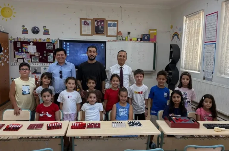 Yenipazar’da çocuklar yaz tatilini akıl ve zeka oyunlarıyla değerlendiriyor